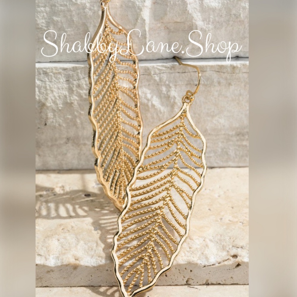 Beautiful leaf antiqued metal filigree earrings- gold